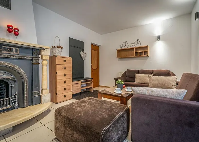 アパート Cicha Woda Iii ザコパネ