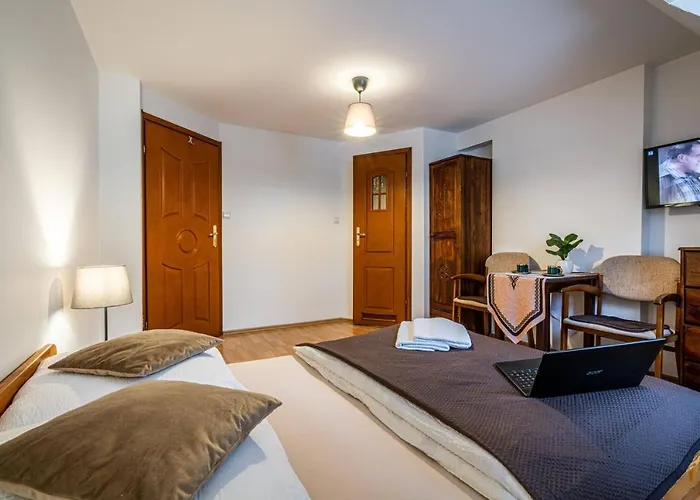 Cicha Woda Iii アパート