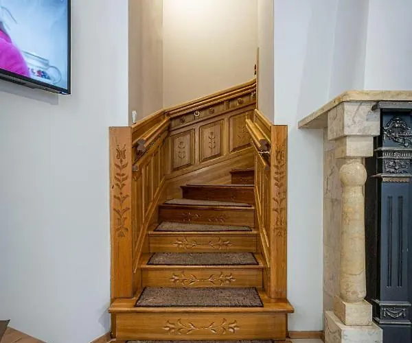 Cicha Woda Iii アパート