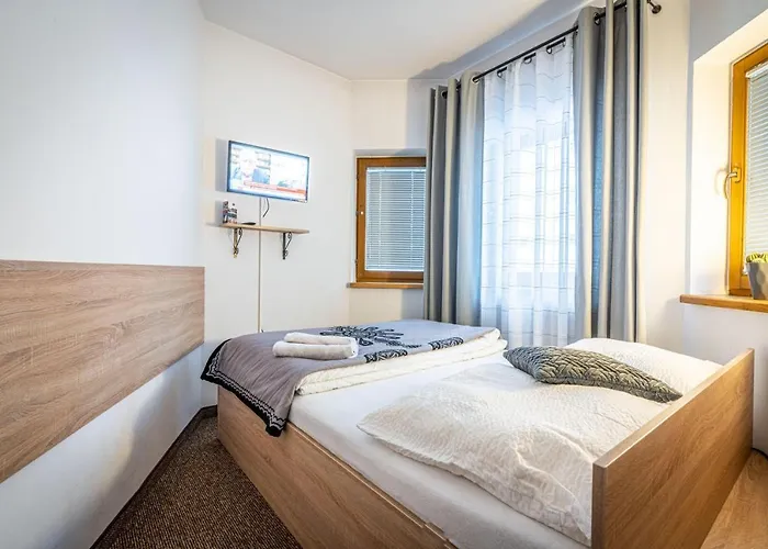 アパート Cicha Woda Iii ザコパネ