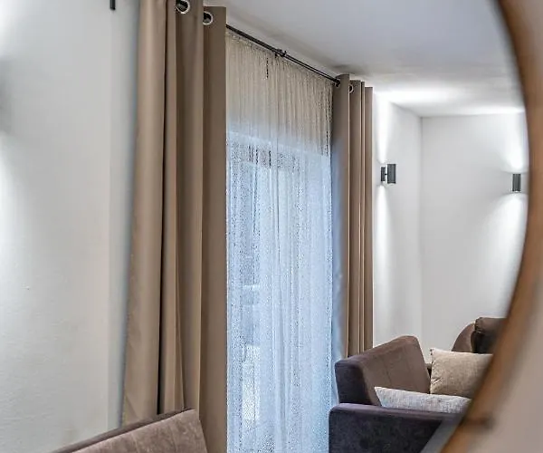 Cicha Woda Iii アパート